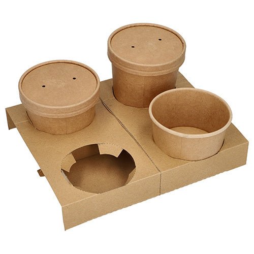 Das PAPSTAR Tragetabletts "pure" braun för 4 soppskålar (3,6x19,8x24,1 cm) rymmer tre matbehållare av papper med lock; en öppning är fri. Den miljövänliga brickan från PAPSTAR GmbH är enkel och otryckt. Förpackning: 25 stycken.