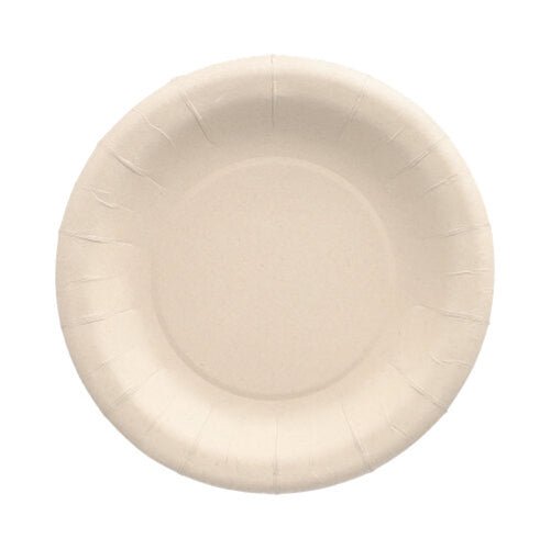 Den PAPSTAR 20 tallrikar tillverkade av jordbruksrester, ”pure”, runda, från PAPSTAR GmbH är en miljövänlig, beige engångstallrik med platt sida och lätt strukturerad yta, avbildad ovanifrån mot vit bakgrund.