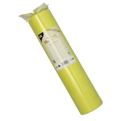 En rulle PAPSTAR bordsduk, Tissue "ROYAL Collection" 24 m x 40 cm från PAPSTAR GmbH i en plastförpackning, vinklad för att visa varumärkesetiketten och kvalitetsdetaljer.
