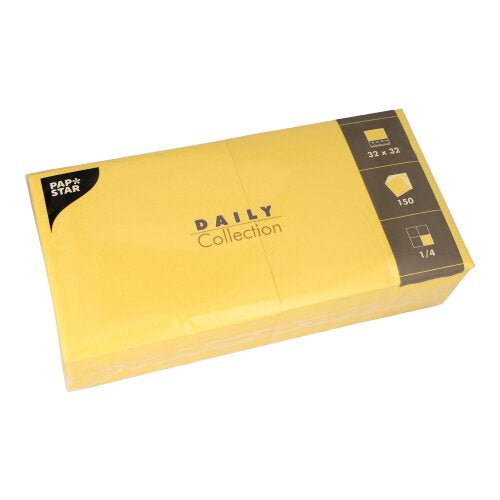En förseglad gul förpackning från PAPSTAR GmbH innehåller 150 servetter "DAILY Collection", 32x32 cm, med praktisk 1/4-vikning, som avbildat på förpackningen.