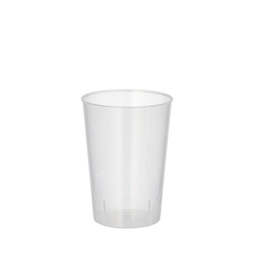 En klar Starpak 20 återanvändbara dricksglas PP 0,1 l (genomskinlig, okrossbar) står upprätt på en enkel vit bakgrund och betonar sin återanvändbara design.
