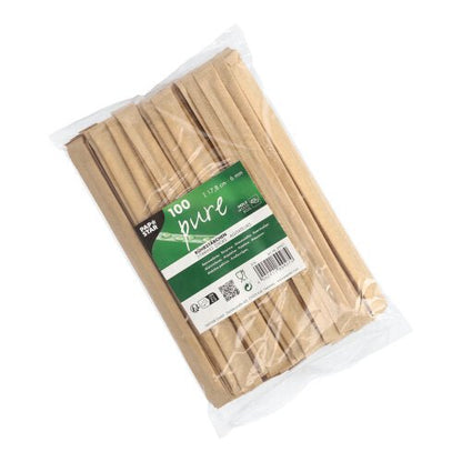En genomskinlig plastpåse innehåller 100 PAPSTAR rörpinnar trä "pure" 17,8 cm, individuellt inslagna i folie, var och en med en grön-vit PAPSTAR GmbH-etikett på framsidan.