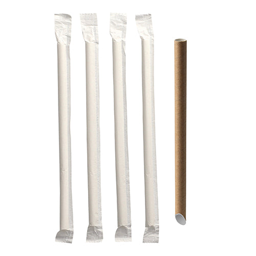 Avbildade är fem PAPSTAR Bubble Tea sugrör "pure" (Ø 12 mm, 20 cm, brun, spetsig | Folie) från PAPSTAR GmbH; fyra individuellt förpackade och en oförpackad, alla vertikalt arrangerade på vit bakgrund.