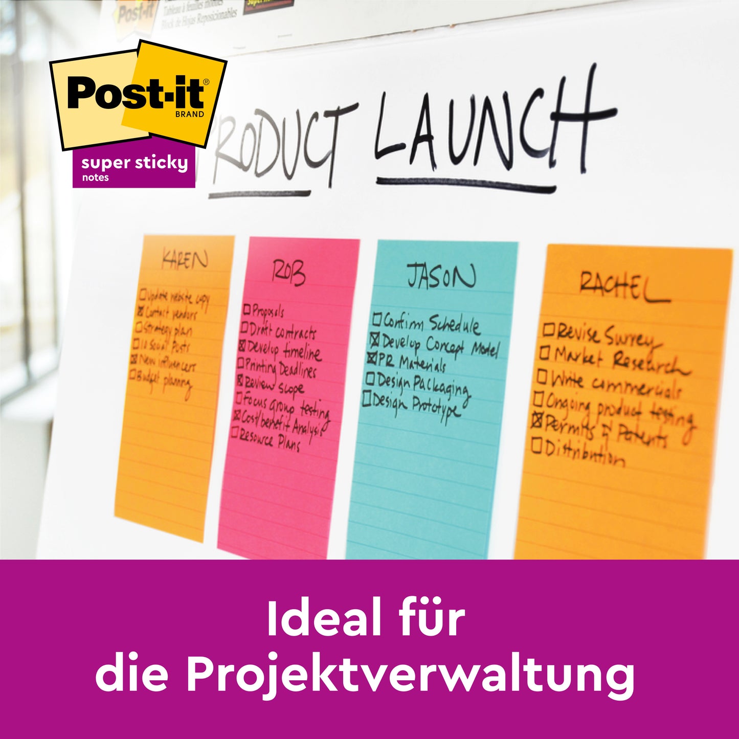 Auf einem Whiteboard zeigen vier bunte Post-it® Super Sticky Meeting Notes (203x153mm, 100% PEFC) der 3M Deutschland GmbH Aufgaben zur Produkteinführung. Sichtbar: Post-it-Logo, "PEFC-zertifiziert" und "Ideal für die Projektverwaltung".