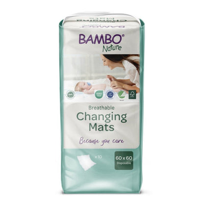Ett 10-pack Bambo Nature skötunderlägg, 60x60 cm med superabsorbent från Abena Re-Seller GmbH är försett med miljövänliga symboler på förpackningen.