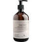 ENA Living handtvål, 500 ml från Abena Re-Seller GmbH, kommer i ett paket med 8 stycken och innehåller naturliga eteriska oljor från cederträ, blodapelsin och lavendel för ren, återfuktad och väldoftande hud.