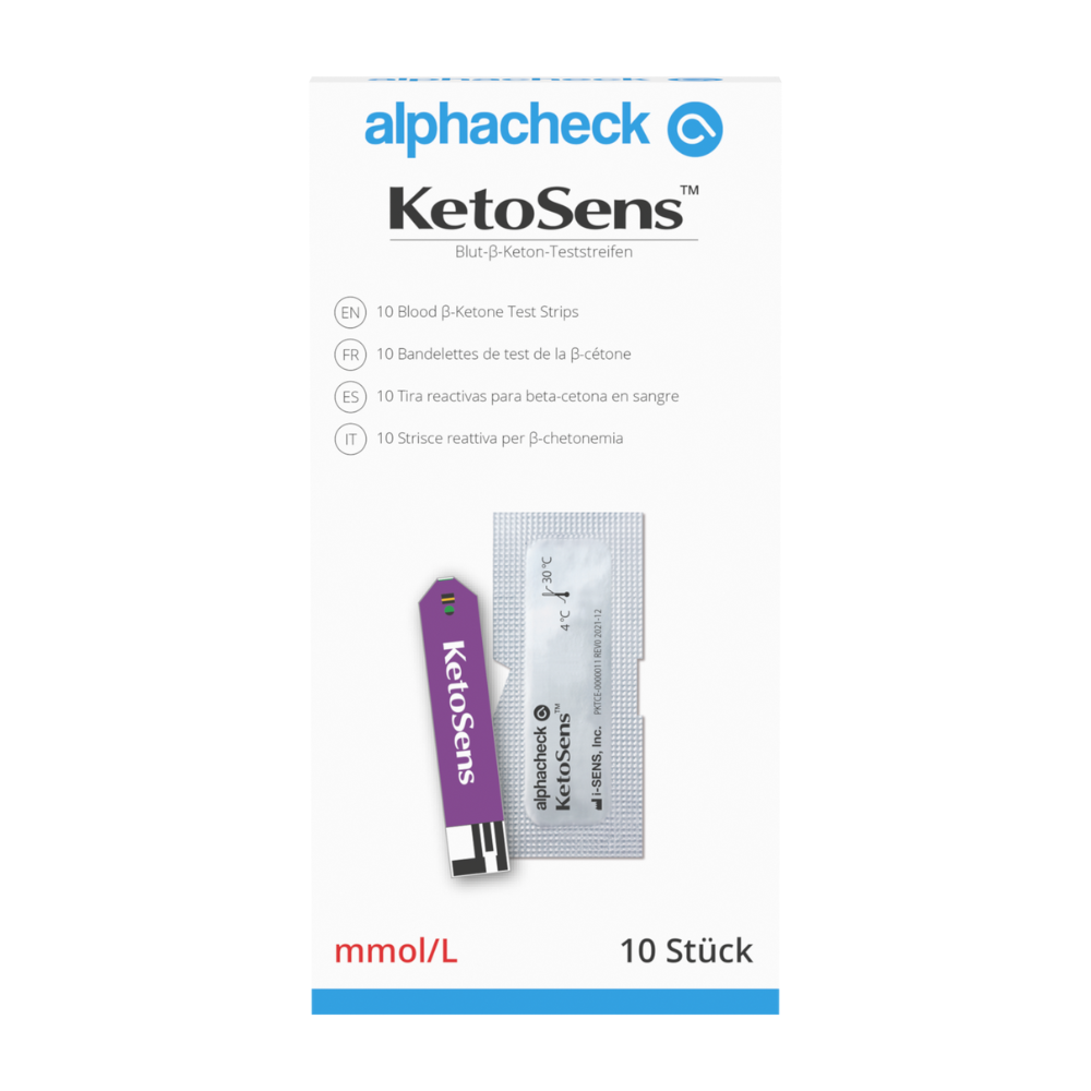 Bilden visar förpackningen av Alphacheck KetoSens blod-β-keton-teststickor | Förpackning (10 stycken). Den övervägande vita lådan med blå och violetta accenter innehåller 10 blod-β-keton-teststickor och visar flerspråkig information om användning och innehåll, så att den är kompatibel med din blodsockermätare. Denna produkt är från Berger Med GmbH.