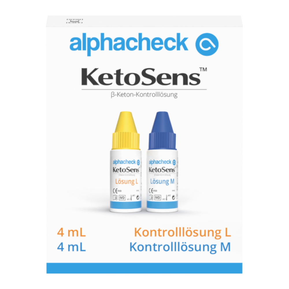 En produktbild av Alphacheck KetoSens β-Keton-kontrollösning L+M | Förpackning (2 flaskor) från Berger Med GmbH för Keto-mätinstrument. Bilden visar en vit kartong med blå och gul text. I kartongen finns två små flaskor med färgade lock, en gul (lösning L) och en blå (kontrollösning M). Volymen anges som 4 mL.