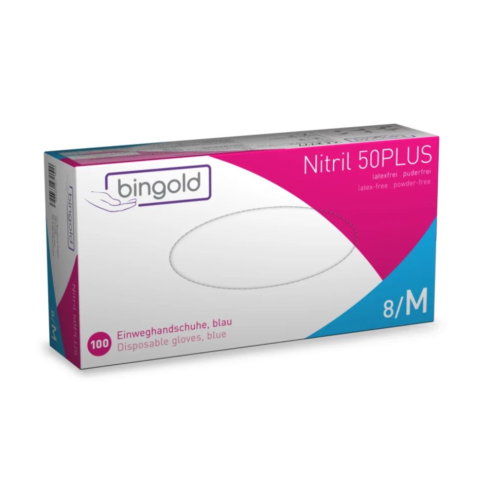 En kartong Bingold Nitril 50PLUS engångshandskar, blå från BINGOLD GmbH + Co. KG innehåller 100 blå handskar, storlek 8/M. Den blå-vita kartongen med röda accenter har texten 'latexfria, puderfria' och är avsedd för skydd mot kemiska faror med texter på tyska och engelska.