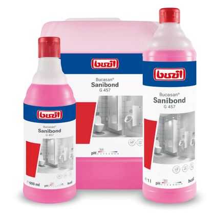 Utställda är tre flaskor Buzil Bucasan® Sanibond G 457 Viskös sanitetsunderhållsrengöring från BUZIL-WERK Wagner GmbH & Co. KG. De rosa flaskorna är försedda med röd-vita etiketter i olika storlekar och visar, förutom information om pH-värdet, en ren badrumsbild som lovar en randfri glans för en perfekt finish.