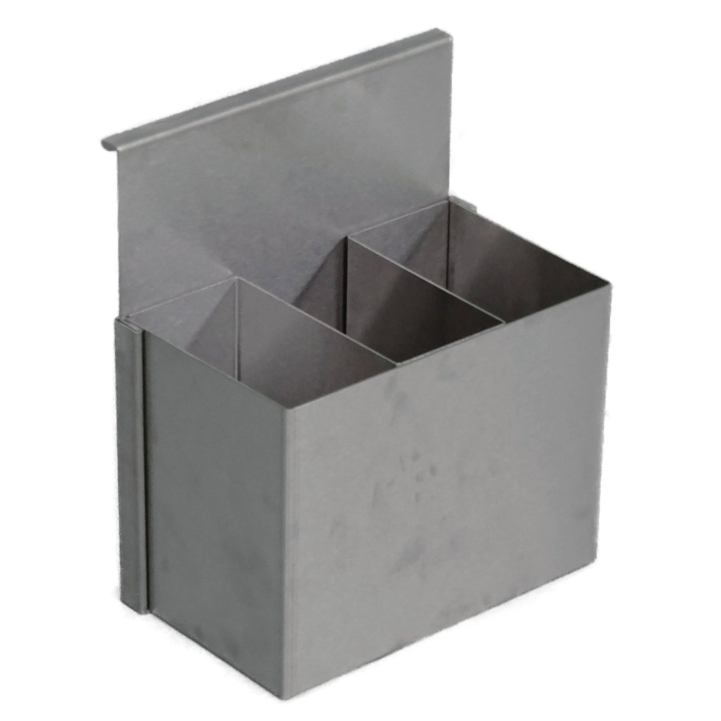 Behållaren av rostfritt stål Novocal (250 x 150 x 300 mm) har tre rektangulära fack och en platt baksida som är avsedd för att hänga på en europaskena i verkstäder eller för att fästa på en yta. Förpackningen innehåller 1 styck.