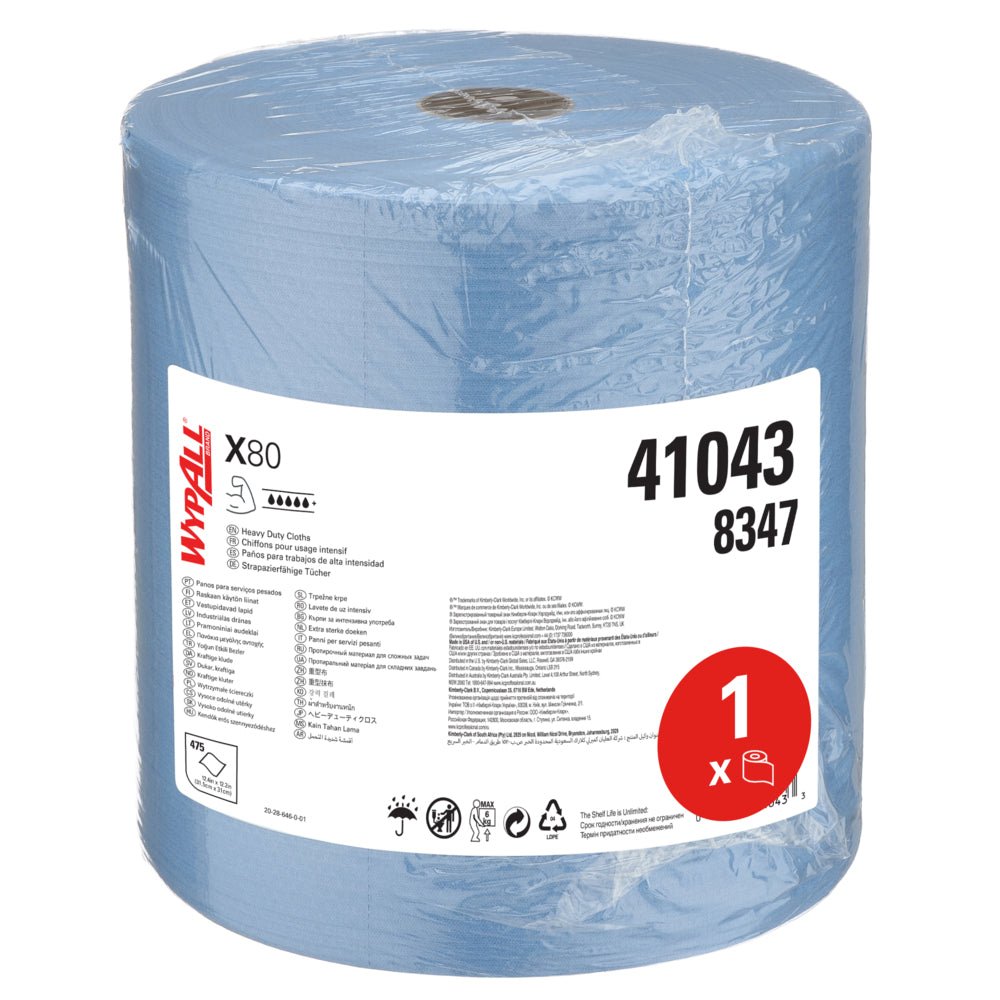 En stor blå WypAll® X80 PowerClean stor rulle (31,00 x 31,50 cm) från Kimberly-Clark GmbH, idealisk för professionell rengöring, förpackad i plast med en vit etikett med texten "WypAll", kod 41043, samt återvinnings- och hanteringssymboler.