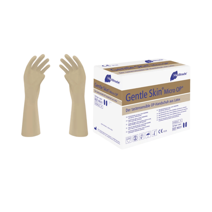 Bild av en låda Meditrade Gentle Skin® Micro OP®, operationshandskar av latex från Meditrade GmbH bredvid ett par handskar. Förpackningen innehåller text på tyska och olika symboler. De beige operationshandskarna är avbildade med handflatan utåt och visar deras mikrotexturerade yta.