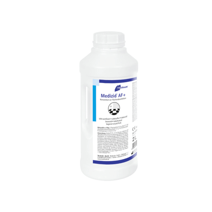 En vit plastflaska med texten "Meditrade Medizid® AF+ Ytdesinfektion" och blå och svart text som beskriver användningen som ytdesinfektionsmedel. Flaskan innehåller olika föreskrifts- och säkerhetssymboler. Tillverkad av Meditrade GmbH.