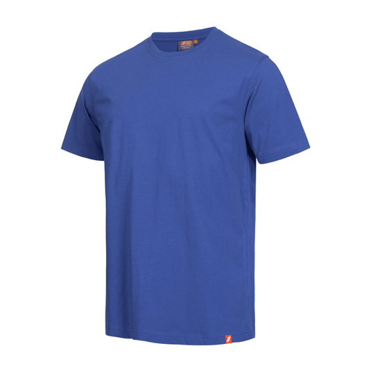 På en vit bakgrund visas T-shirten NITRAS MOTION TEX LIGHT från AS Arbeitsschutz GmbH. Det är en enkel blå kortärmad T-shirt i mjuk OEKO-TEX-certifierad bomull med rund halsringning och en liten orange etikett längst ner på vänster sida.