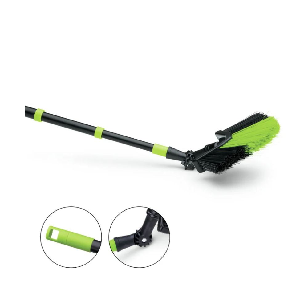 Den Nölle Profi Brush Triangelborste med teleskophandtag 130-330 cm, syntetisk (1 styck) från Nölle Profi Brush borst- & penselteknik e.K., har ett vinklat huvud, ett justerbart led och ett ergonomiskt handtag i svart och grönt.