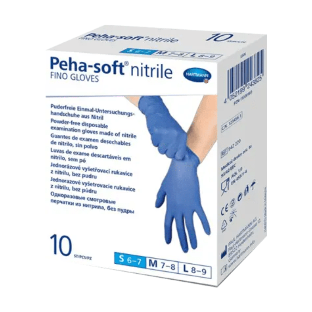 En ask med latexfri Peha-soft® nitrile fino engångshandskar från Paul Hartmann AG. Asken är flerspråkigt märkt och påpekar att handskarna är puderfria och engångsbruk för medicinskt bruk.