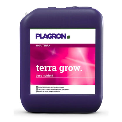 En lila behållare med texten "Plagron Terra Grow" från Bertels B.V. har en rosa-vit design. Det är ett mineralbaserat fullgödselmedel som främjar snabb växttillväxt under tillväxtfasen, med flerspråkig text.