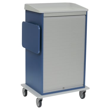 Novocal Roll-Up multifunktionsvagnen har ett robust chassi av helplastplattor, fyra hjul, en upprullningsbar framdörr och en sidohylla - perfekt för mångsidig mobil lagring. Märke: Novocal. Förpackningsstorlek: 1 styck.