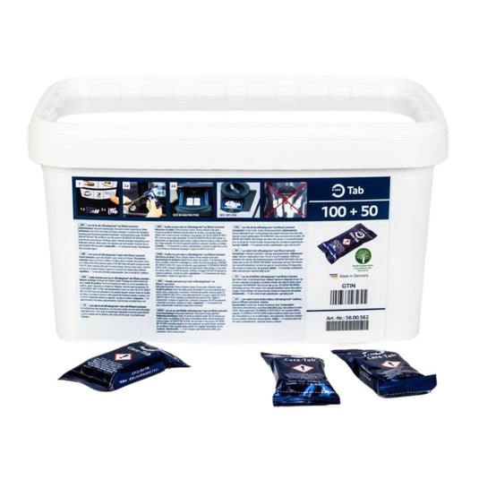 En rektangulär vit behållare från Rational AG med texten ”100 + 50” tabletter, bilder på diskmaskinsanvisningar och ett lock ingår i leveransen. På framsidan finns tre separata blå förpackningar med RATIONAL Care-tabletter för optimal rengöringseffekt.