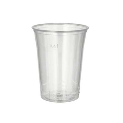 Starpak 75 dricksmugg, en klar PS-mugg med skumkant från Starpak, är avbildad tom med en lätt utsvängd kant mot en enfärgad vit bakgrund.