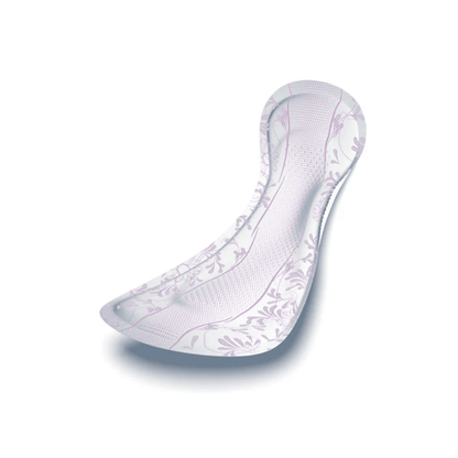TENA Lady Discreet Protect+ Maxi Night inkontinensskydd från TENA - Essity Germany GmbH har en konturerad form och ett ljuslila blommönster. Tack vare InstaDRY-teknologin är detaljerna framhävda på en enkel vit bakgrund. Finns i förpackningar om 12 stycken.