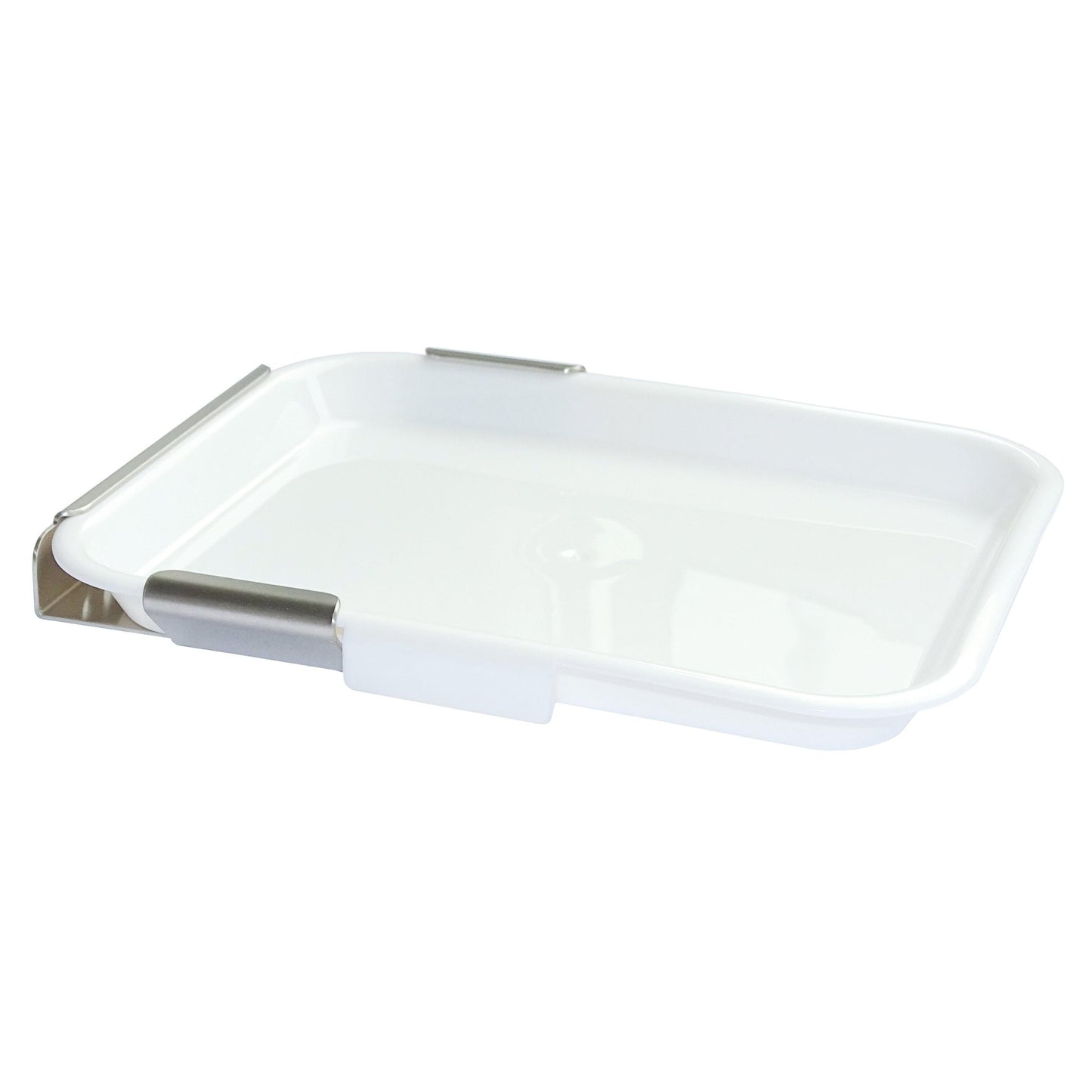 En vit rektangulär Novocal droppskål inklusive hållare. Väggmodell för desinfektionsstation, med förhöjda kanter och två metallclips, idealisk för hygienisk förvaring, fotograferad mot vit bakgrund.