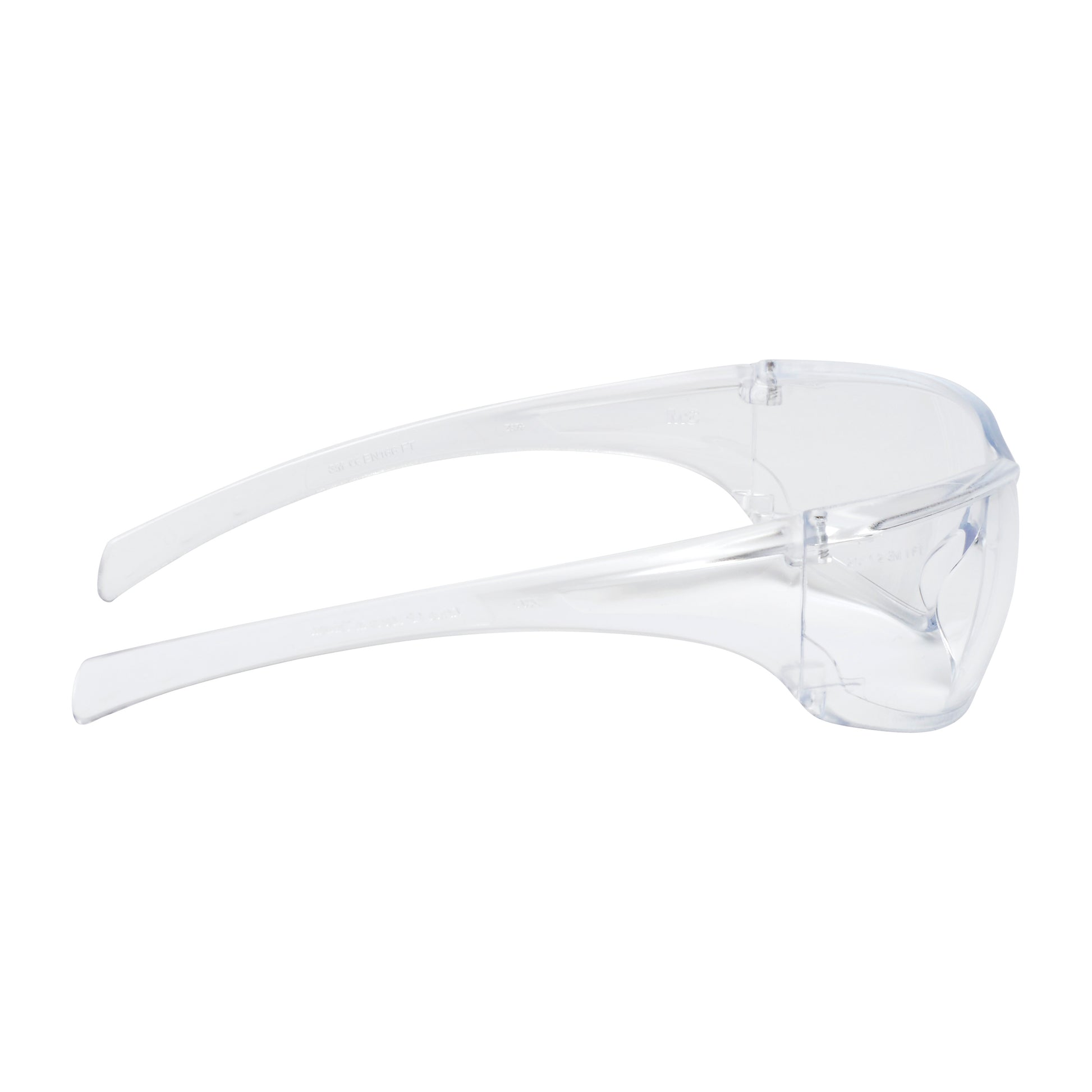 Die 3M™ Virtua™ Schutzbrille AP von 3M Deutschland GmbH zeichnet sich durch eine klare Scheibe, gebogene Arme und ein Rundumdesign aus, das seitlich vor einem schlichten weißen Hintergrund abgebildet ist. Packung: 1 Stück.
