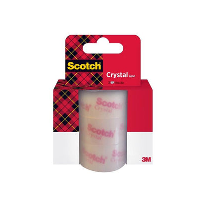 En 3-rullars förpackning Scotch® Crystal tejp 6-1925R3 (19 mm x 25 m) från 3M Deutschland GmbH, i en röd-svart rutig låda med varumärket Scotch och produktinformation.