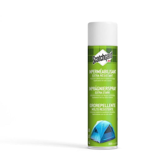 En stor, grön 400 ml-burk med Scotchgard™ impregneringsspray extra stark från 3M Deutschland GmbH står upprätt. Etiketten visar text på flera språk och en bild av ett blått tält, perfekt för extra starkt skydd av textilier.