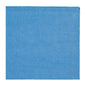 Blaues, quadratisches Reinigungstuch mit feiner Gitterstruktur und gleichmäßiger Oberfläche auf hellem Hintergrund.